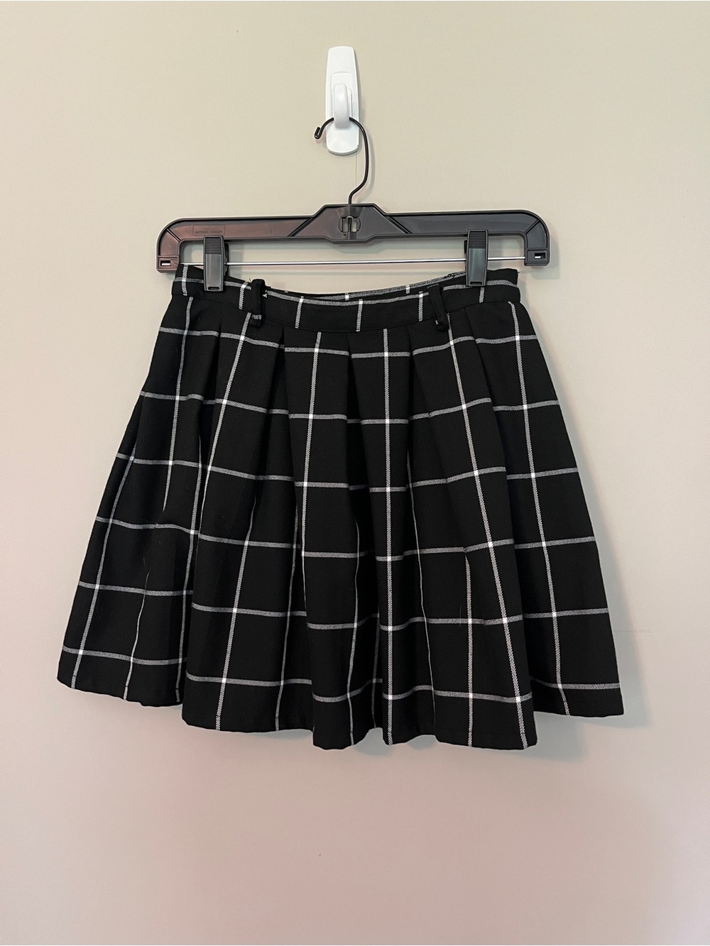 Hot Topic Black Windowpane Circle Skirt